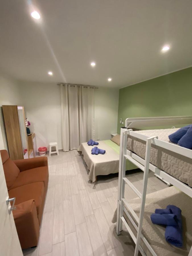 Casa Quadrifoglio Apartment Taranto Exterior photo
